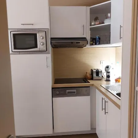 T2 Avec Piscine Et Acces Prive A La Apartment Sanary-sur-Mer